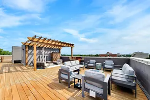 3024 W Irving Park Rd, Chicago, IL 60618 - Photo 23