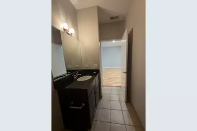 2240 W Madison Street #201, Chicago, IL 60612 - Photo 11