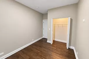 543 E 43rd St, Chicago, IL 60653 - Photo 25