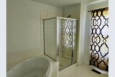 1904 Cobblestone Drive #1904, Carpentersville, IL 60110 - Photo 21