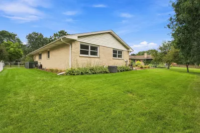 1610 E Dogwood Lane, Mount Prospect, IL 60056 - Photo 27