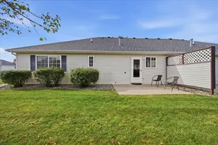 1312 Inglewood Cir, Bloomington, IL 61704 - Photo 15