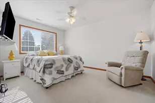 1312 Inglewood Cir, Bloomington, IL 61704 - Photo 11