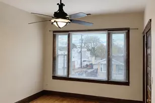 8233 S Escanaba Ave, Chicago, IL 60617 - Photo 3