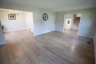 8247 W Wintergreen Dr, Frankfort, IL 60423 - Photo 9