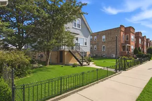 6042 W Addison St, Chicago, IL 60634 - Photo 3