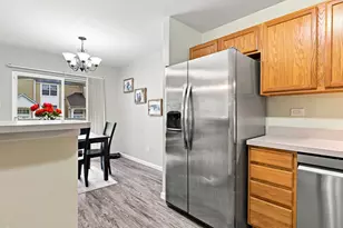 543 Silver Leaf Dr, Joliet, IL 60431 - Photo 7