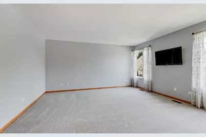 656 Kingsbrooke Crossing, Bolingbrook, IL 60440 - Photo 13