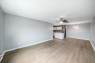 7854 S South Shore Dr, Chicago, IL 60649 - Photo 9