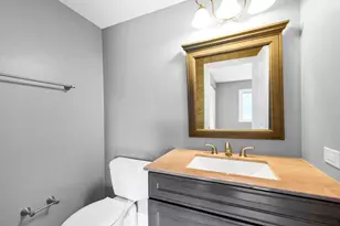 1734 W Rampart Rd, Addison, IL 60101 - Photo 13
