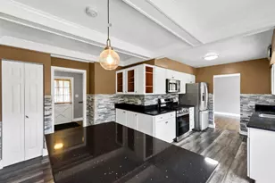 1734 W Rampart Rd, Addison, IL 60101 - Photo 5