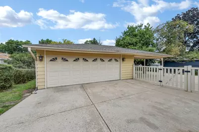 1734 W Rampart Road, Addison, IL 60101 - Photo 3