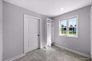 400 Spruce Ave, Bensenville, IL 60106 - Photo 17