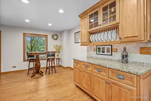 1775 Illinois St, Roselle, IL 60172 - Photo 11