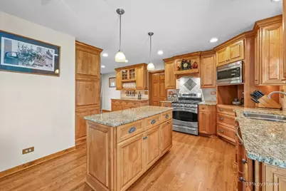 1775 Illinois Street, Roselle, IL 60172 - Photo 9