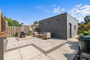 5047 W Winnemac Ave, Chicago, IL 60630 - Photo 41