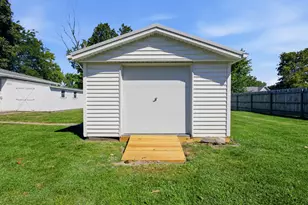 218 N Kansas St, Atwood, IL 61913 - Photo 27