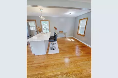 8635 Drake Avenue, Skokie, IL 60076 - Photo 3