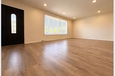 513 Superior Avenue, Calumet City, IL 60409 - Photo 3