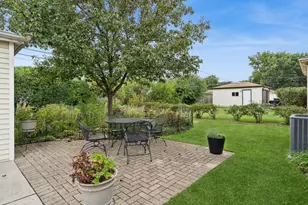 9306 Kostner Ave, Skokie, IL 60076 - Photo 29