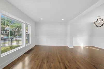 9137 S Essex Avenue, Chicago, IL 60617 - Photo 3