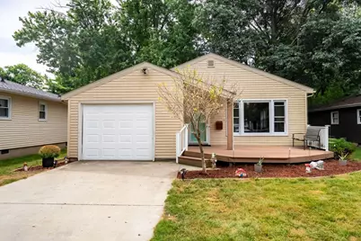 608 E Payson Street, Pontiac, IL 61764 - Photo 1