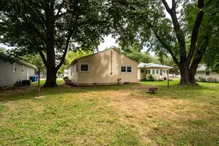 608 E Payson St, Pontiac, IL 61764 - Photo 27