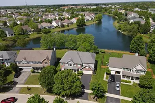 815 Preston Ln, Oswego, IL 60543 - Photo 3