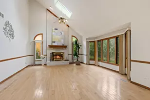 2704 Shellingham Dr, Lisle, IL 60532 - Photo 15