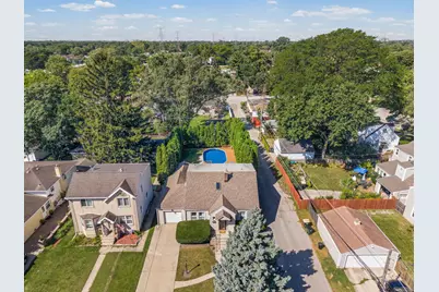 9138 Belleforte Avenue, Morton Grove, IL 60053 - Photo 5