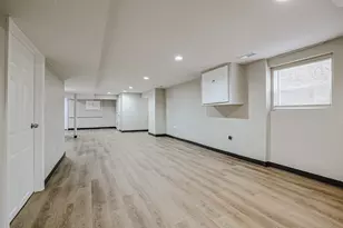 5955 S Whipple St, Chicago, IL 60629 - Photo 9