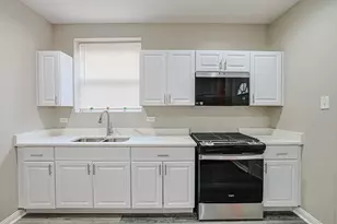 5955 S Whipple St, Chicago, IL 60629 - Photo 21