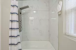 5955 S Whipple St, Chicago, IL 60629 - Photo 17