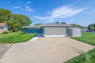 304 Knell Ln, Shabbona, IL 60550 - Photo 1
