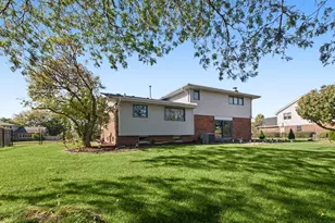 15551 Frances Ln, Orland Park, IL 60462 - Photo 5
