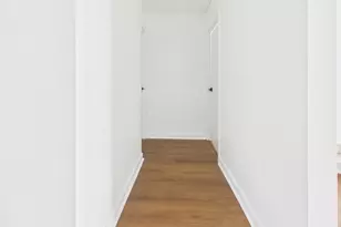 10 E Ontario St, Chicago, IL 60611 - Photo 5