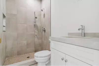 3909 N Hamilton Avenue, Chicago, IL 60618 - Photo 9