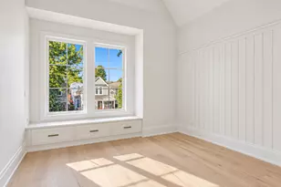3909 N Hamilton Ave, Chicago, IL 60618 - Photo 15
