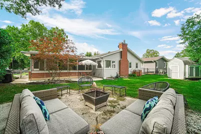 1072 Brantwood Avenue, Elk Grove Village, IL 60007 - Photo 23