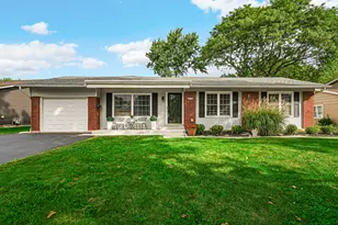 1072 Brantwood Ave, Elk Grove Village, IL 60007 - Photo 1