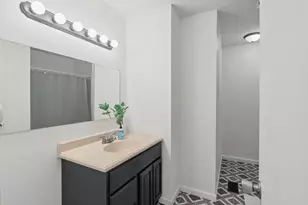 905 Stratford Dr, Champaign, IL 61821 - Photo 19