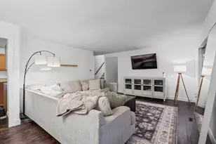 905 Stratford Dr, Champaign, IL 61821 - Photo 15