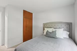 905 Stratford Dr, Champaign, IL 61821 - Photo 23