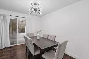 905 Stratford Dr, Champaign, IL 61821 - Photo 13