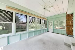 10S324 Hampshire Ln, Willowbrook, IL 60527 - Photo 17