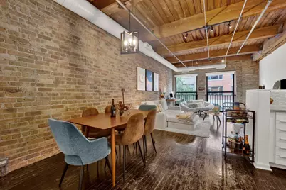 225 W Huron Street #211, Chicago, IL 60654 - Photo 5