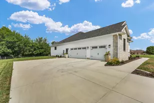 200 Constitution Blvd, Monticello, IL 61856 - Photo 47