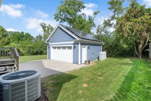 109 Grove Ave, Glen Ellyn, IL 60137 - Photo 29
