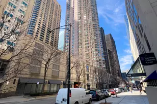 401 E Ontario St, Chicago, IL 60611 - Photo 1