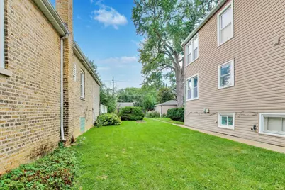 5753 W Giddings Street, Chicago, IL 60630 - Photo 39